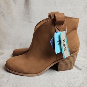 NWT TOMS Brown Tan Leather Constance Heeled Boot Booties Women's Size 10